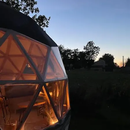 Luxury tent Dome Insolite Cedre Jacuzzi Et Petits Dejeuners Inclus