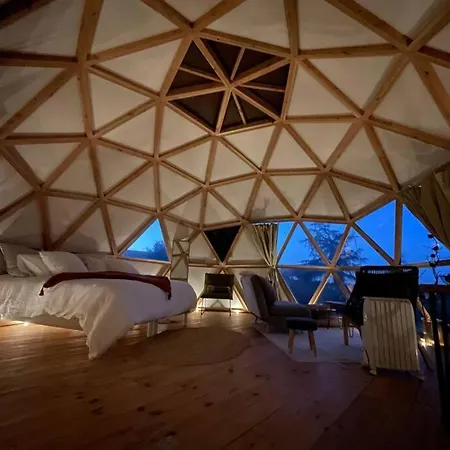 Dome Insolite Cedre Jacuzzi Et Petits Dejeuners Inclus *