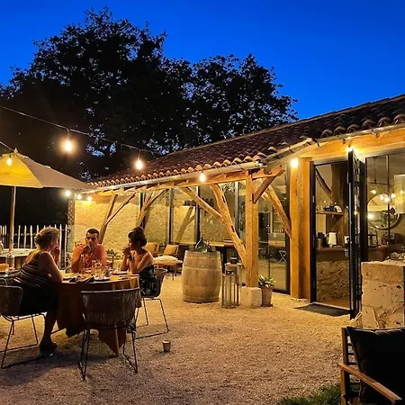 Dome Insolite Cedre Jacuzzi Et Petits Dejeuners Inclus Luxury tent