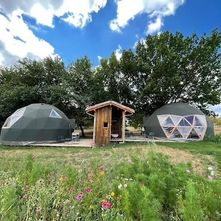 Dome Insolite Cedre Jacuzzi Et Petits Dejeuners Inclus *