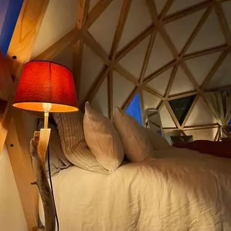 Luksustelt Dome Insolite Cedre Jacuzzi Et Petits Dejeuners Inclus Lagraulet-du-Gers