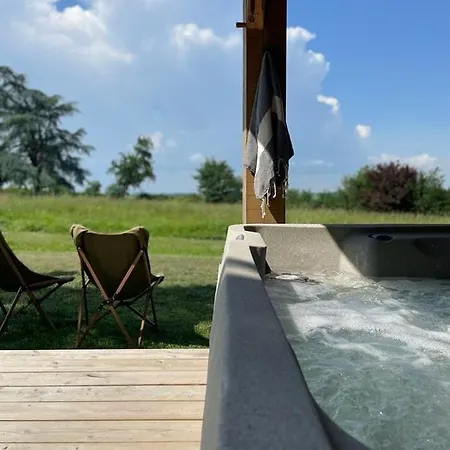 Dome Insolite Cedre Jacuzzi Et Petits Dejeuners Inclus *