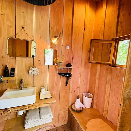 Dome Insolite Cedre Jacuzzi Et Petits Dejeuners Inclus Luksustelt *