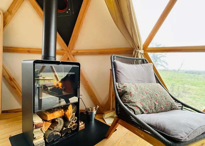 Dome Insolite Cedre Jacuzzi Et Petits Dejeuners Inclus * Lagraulet-du-Gers